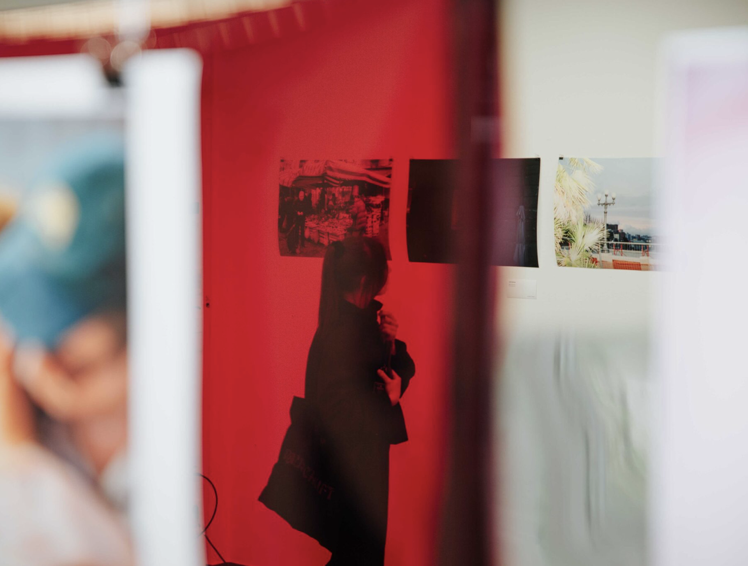 Portfolio website of Isabella Rey - designer focusing on visual storytelling, CGI and graphic design.